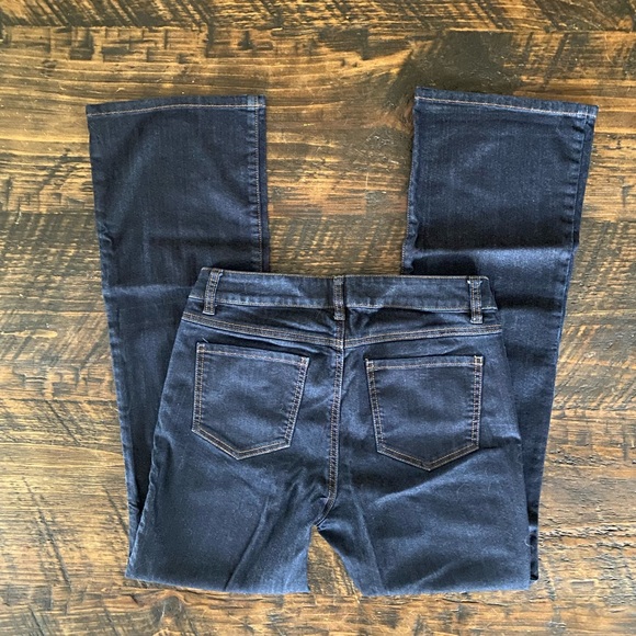 Cabi Boot Cut Dark Wash Jeans Style #203R Business Casual Dress Jeans - Picture 3 of 11